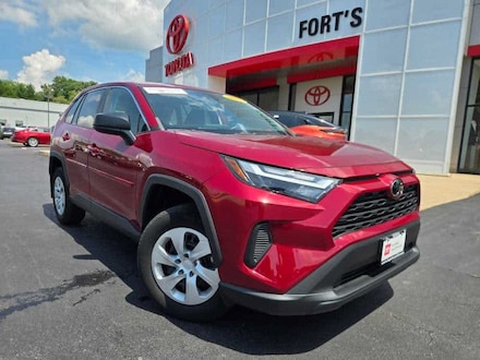 2023 Toyota RAV4 LE SUV