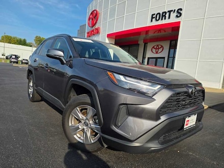 2025 Toyota RAV4 XLE SUV