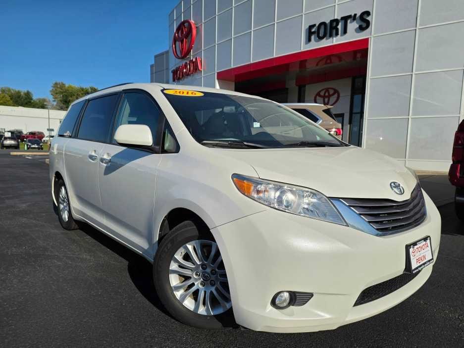 2016 Toyota Sienna