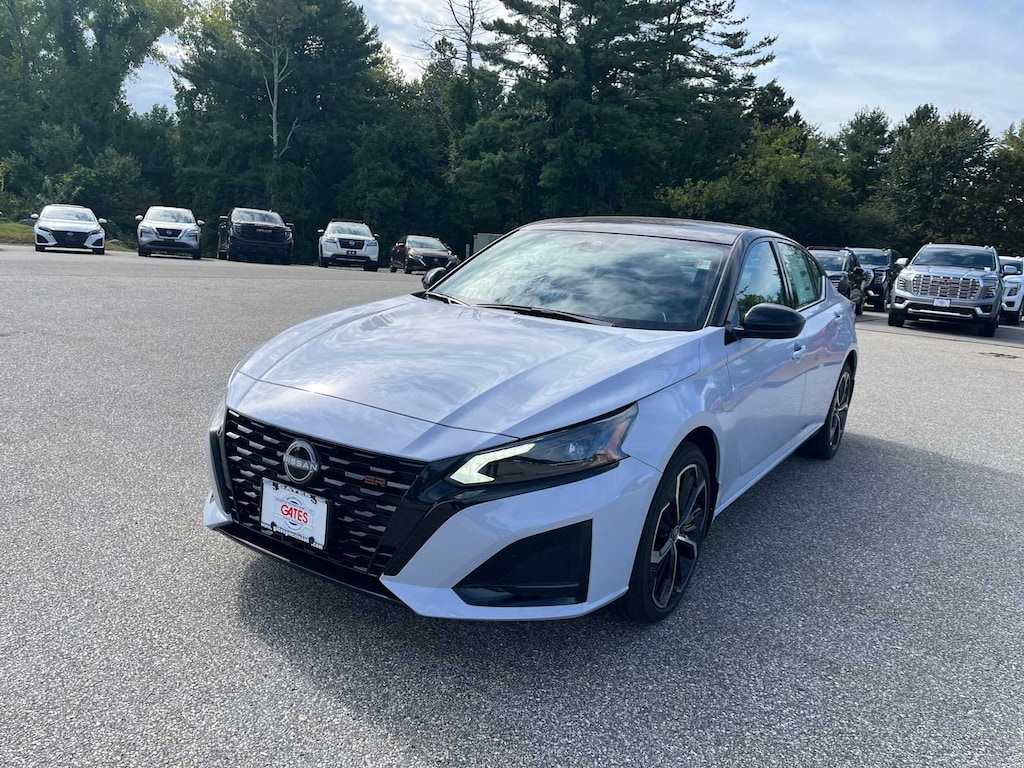 New 2026 Nissan Altima SR Sedan