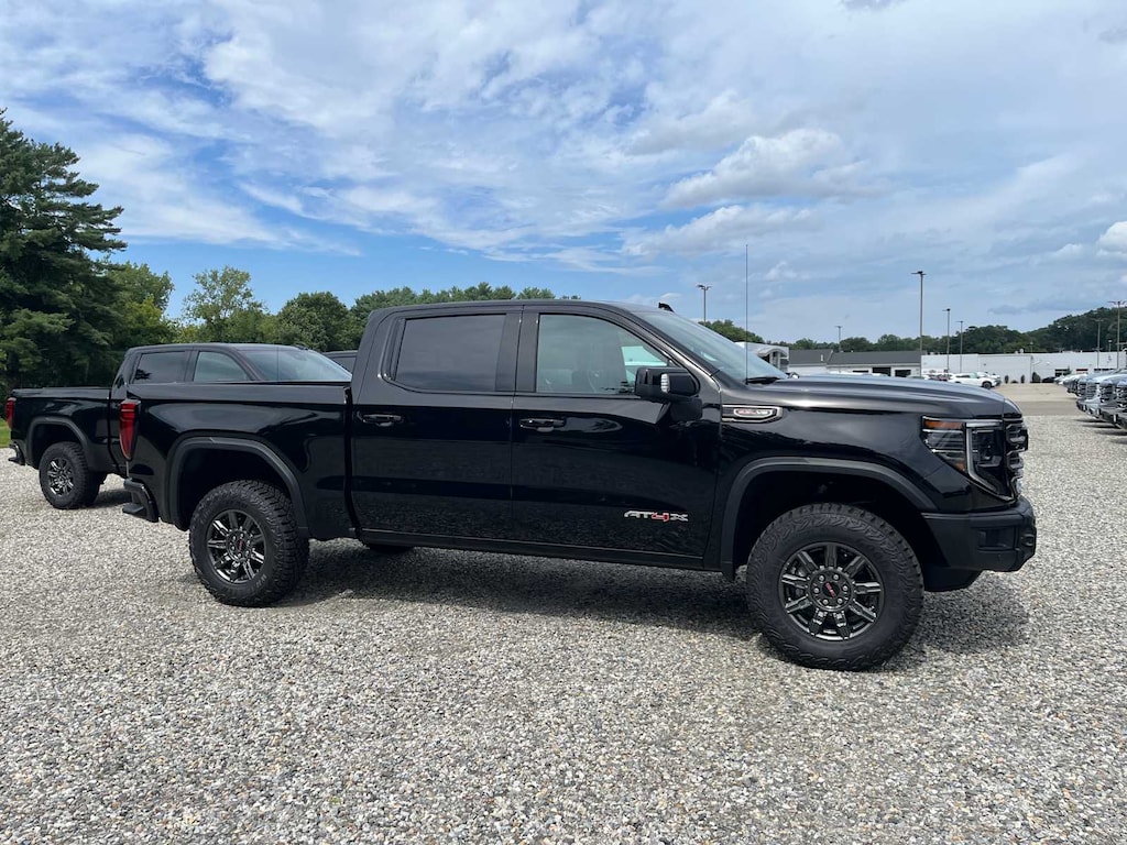 New 2026 GMC Sierra 1500 AT4X 4WD Crew Cab 147 Truck