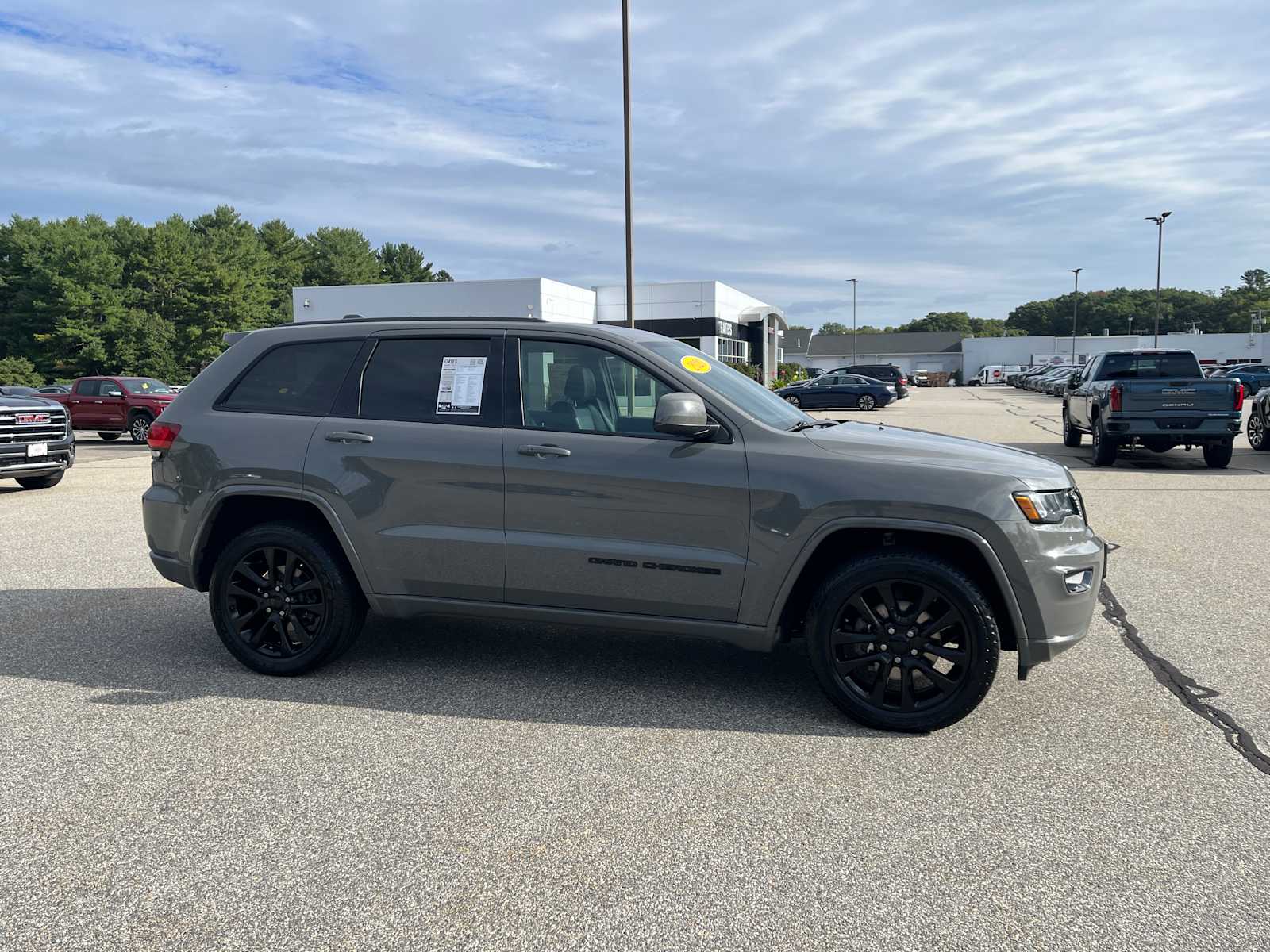 Used 2020 Jeep Grand Cherokee Altitude SUV