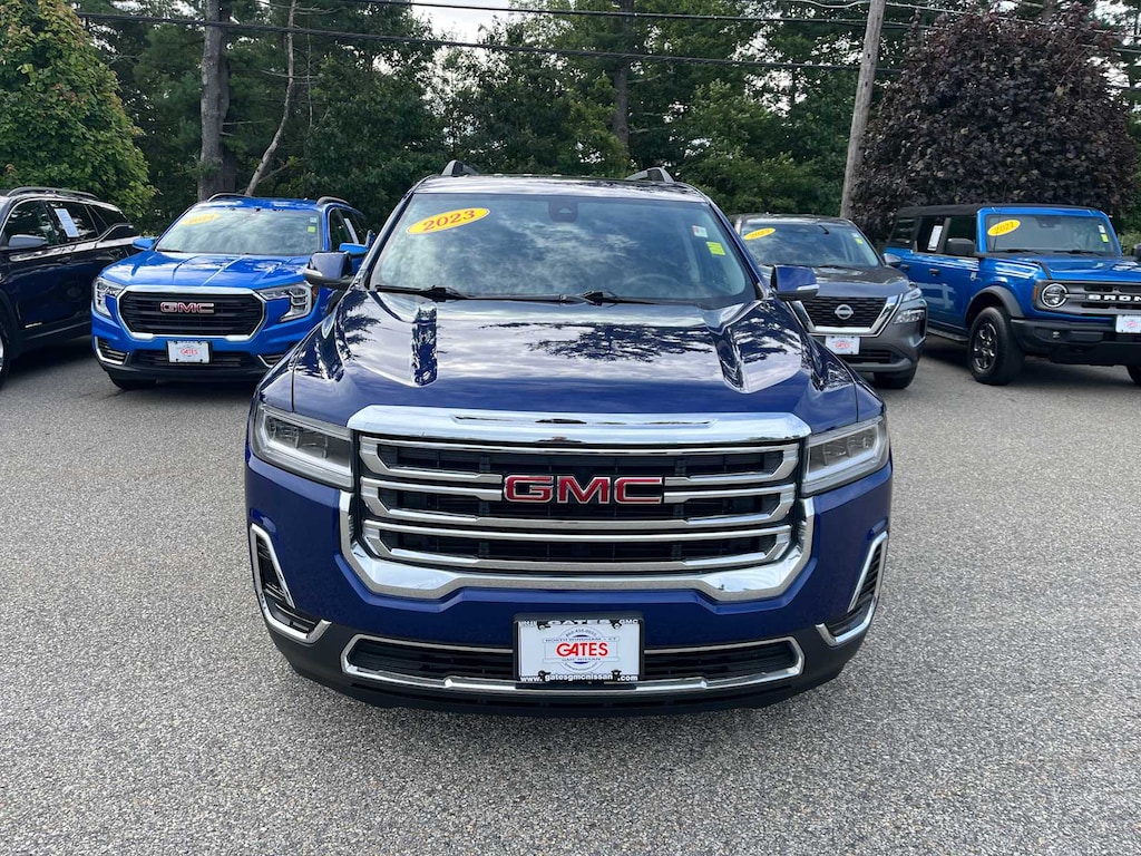 Used 2023 GMC Acadia SLE SUV