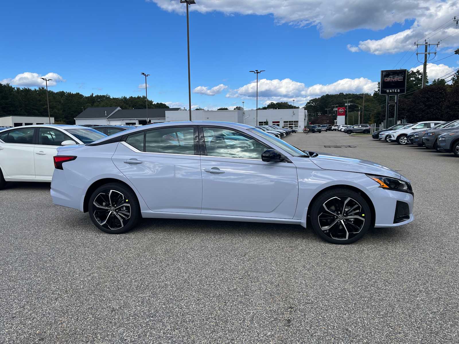 New 2026 Nissan Altima SR Sedan