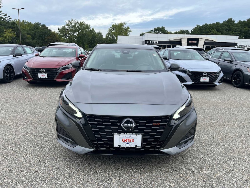 New 2026 Nissan Altima SR Sedan