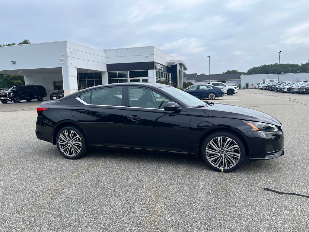 New 2026 Nissan Altima SV Sedan