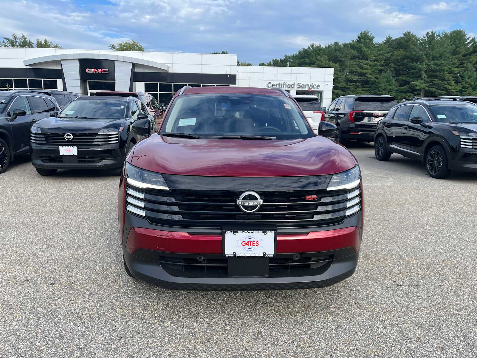 New 2027 Nissan Kicks SR SUV