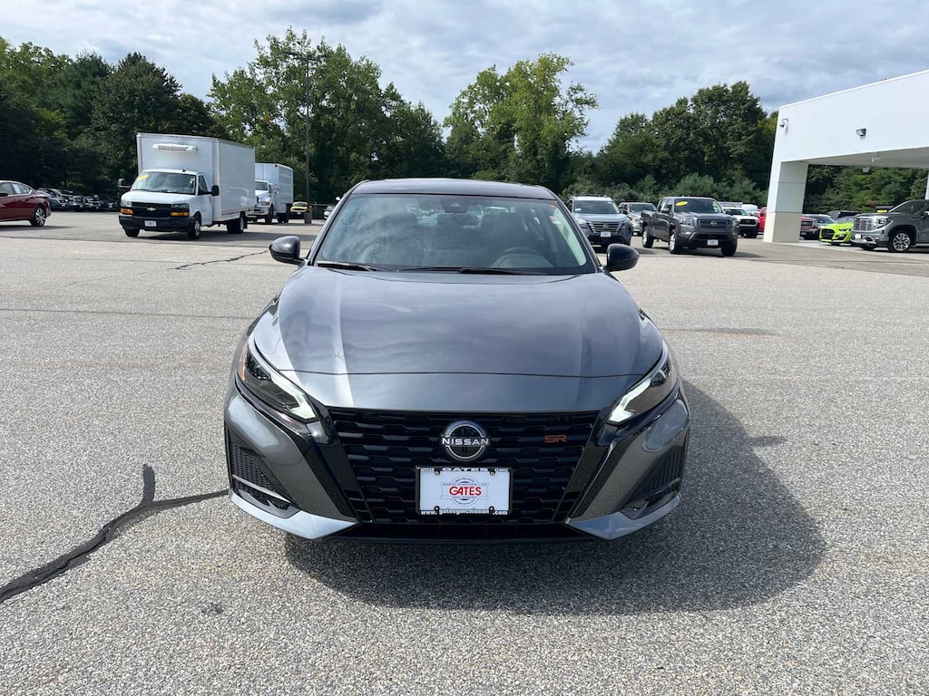 New 2026 Nissan Altima SR Sedan