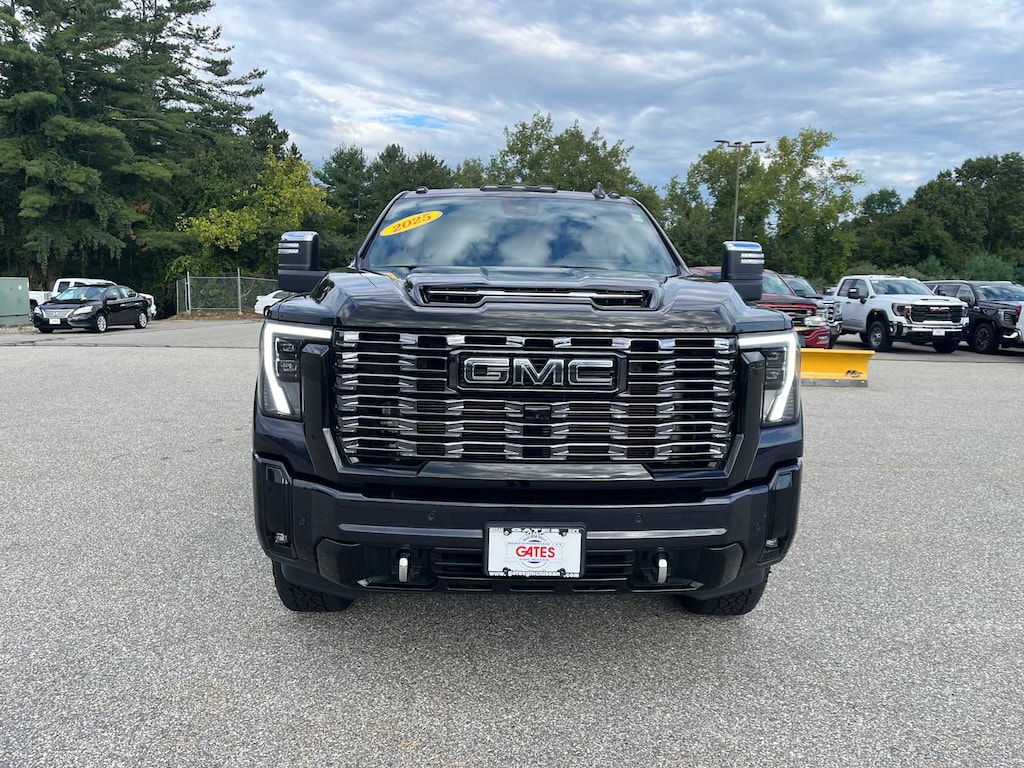 Used 2025 GMC Sierra 2500HD Denali Ultimate 4WD Crew Cab 159 Truck