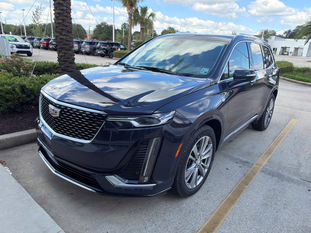 Cadillac XT6