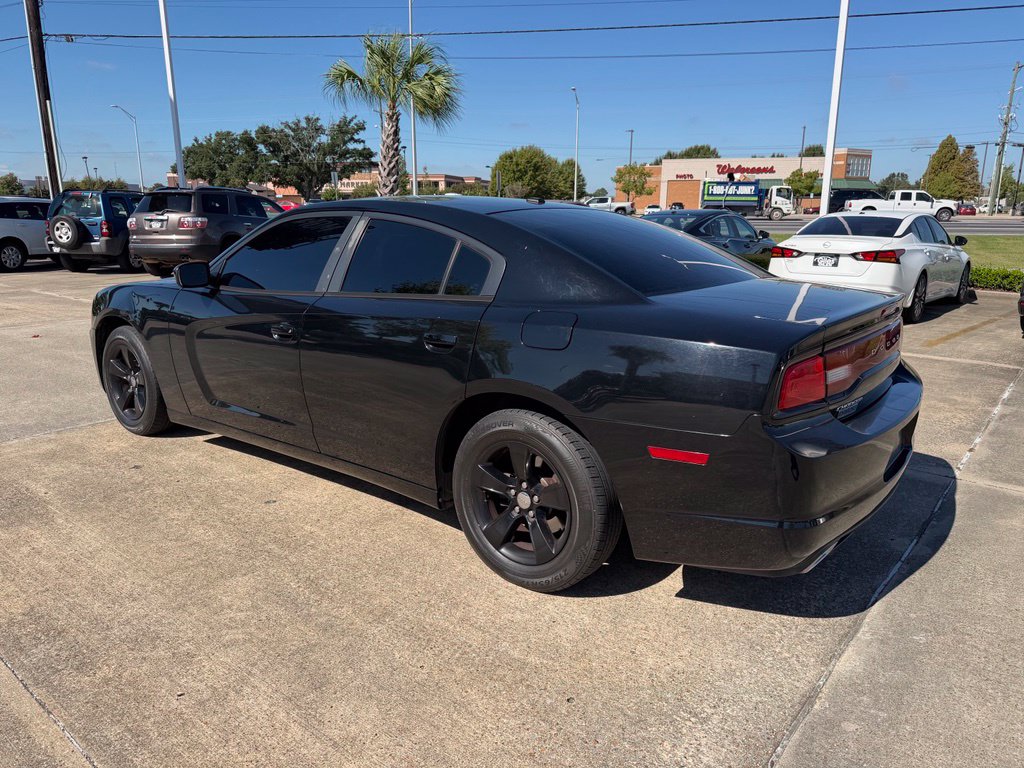 Used 2014 Dodge Charger SE Sedan