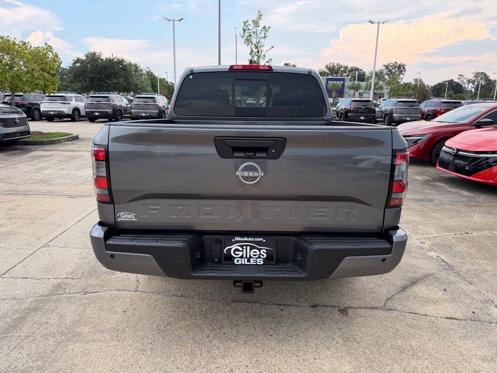 New 2027 Nissan Frontier SV Truck