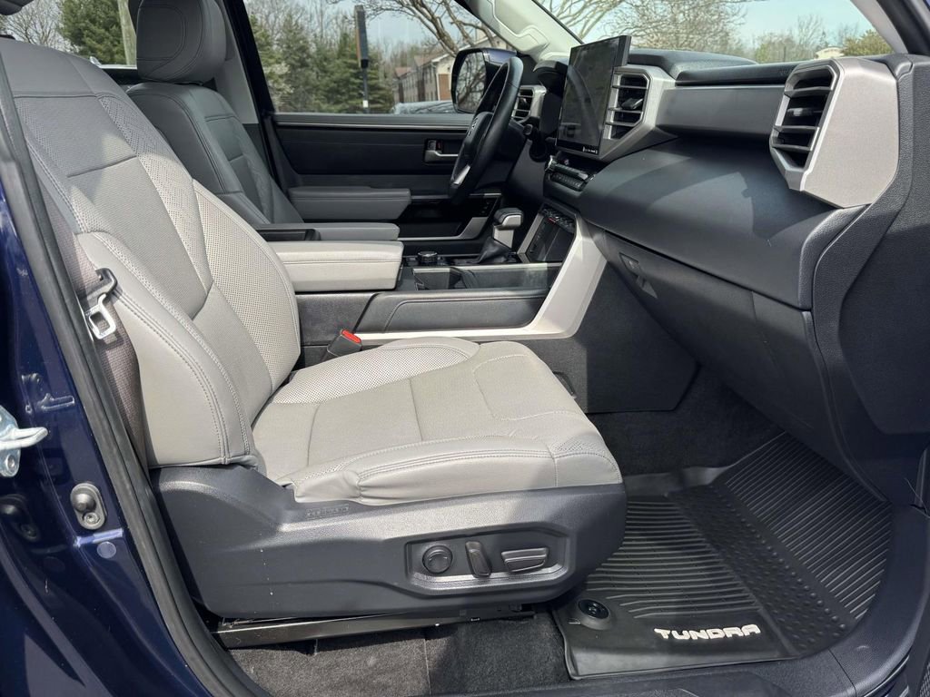 2022 Toyota Tundra Limited - Photo 13