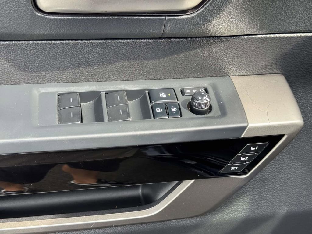 2022 Toyota Tundra Limited - Photo 16