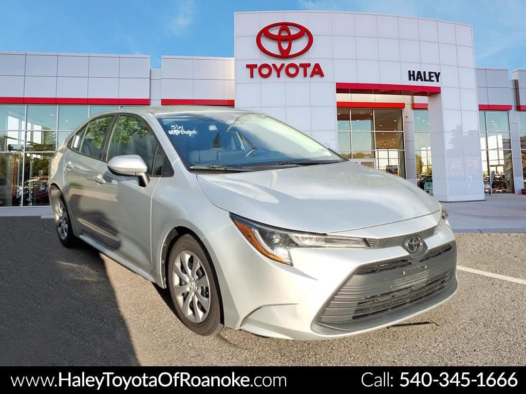 Used 2023 Toyota Corolla LE Sedan