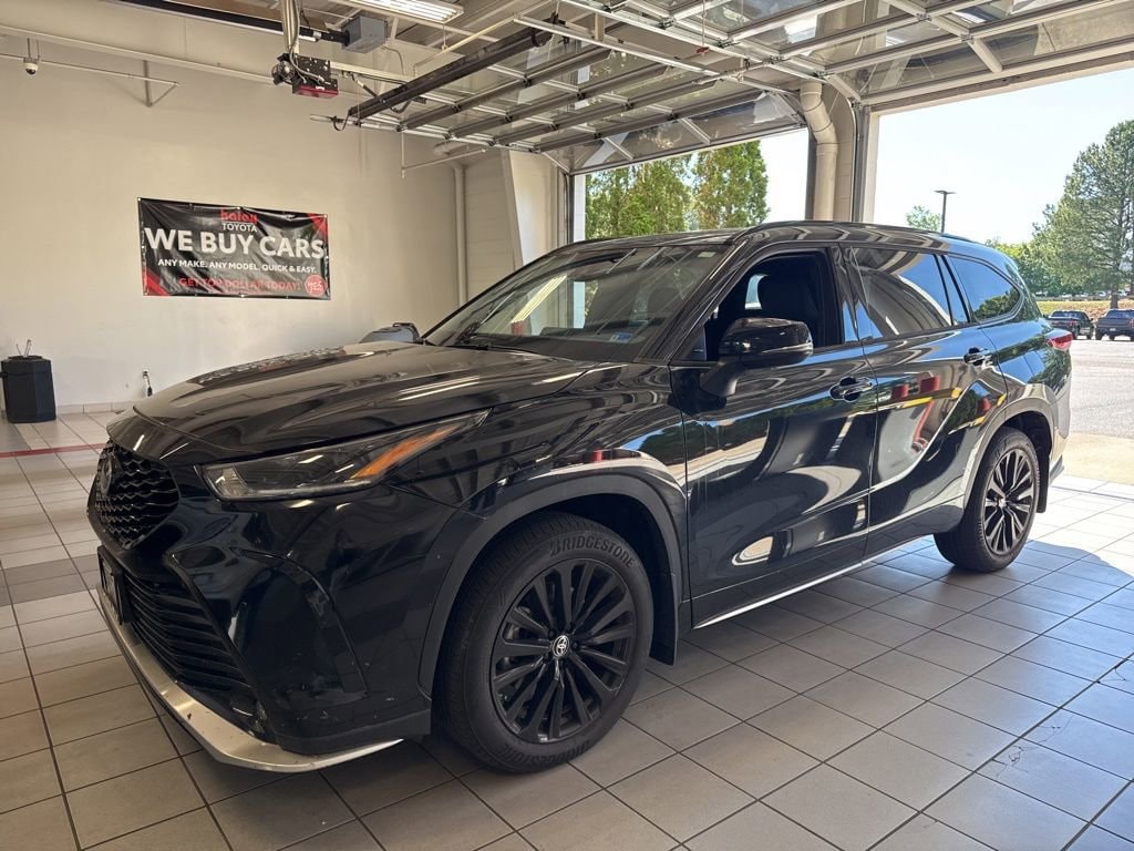 Used 2023 Toyota Highlander XSE SUV