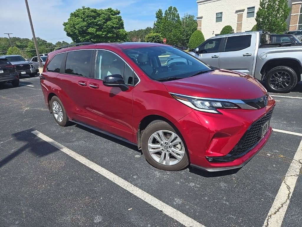 Used 2022 Toyota Sienna XSE Van Passenger Van