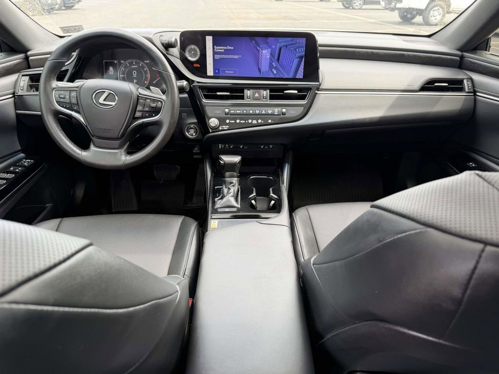 Used 2024 Lexus ES 350 Sedan