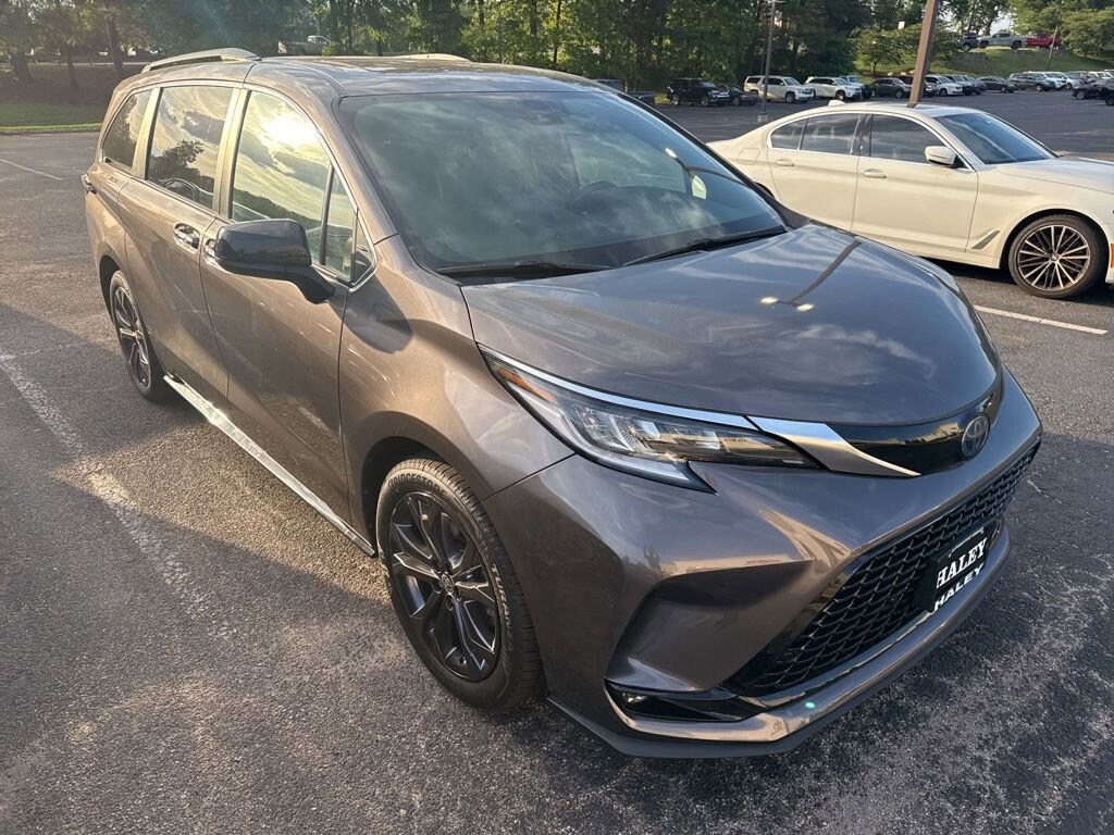 Used 2022 Toyota Sienna XSE Van Passenger Van