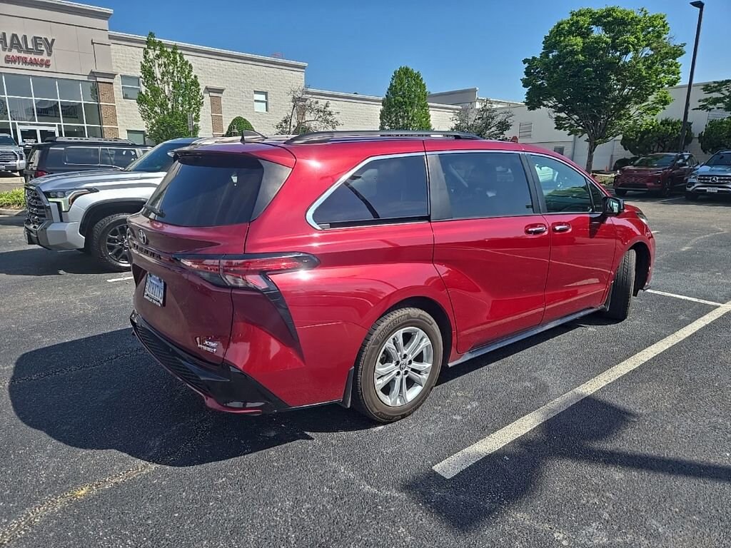 Used 2022 Toyota Sienna XSE Van Passenger Van