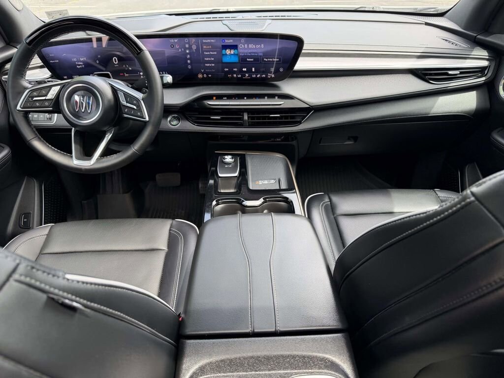 Used 2025 Buick Enclave Avenir SUV