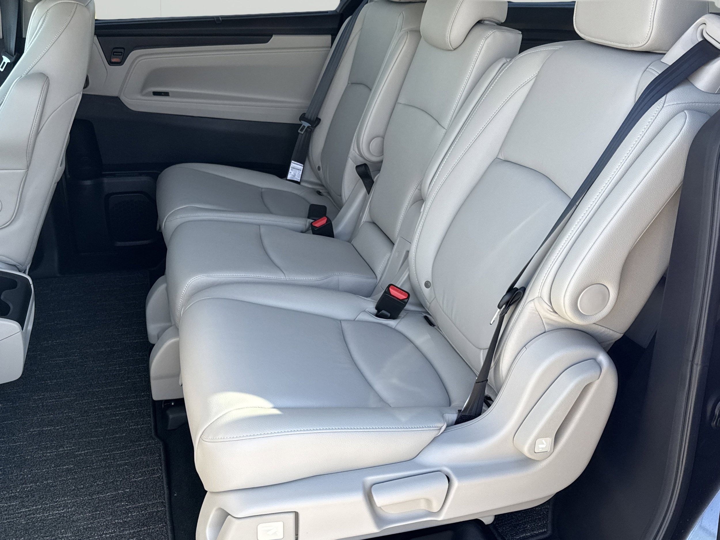 2026 Honda Odyssey EX-L - Photo 14