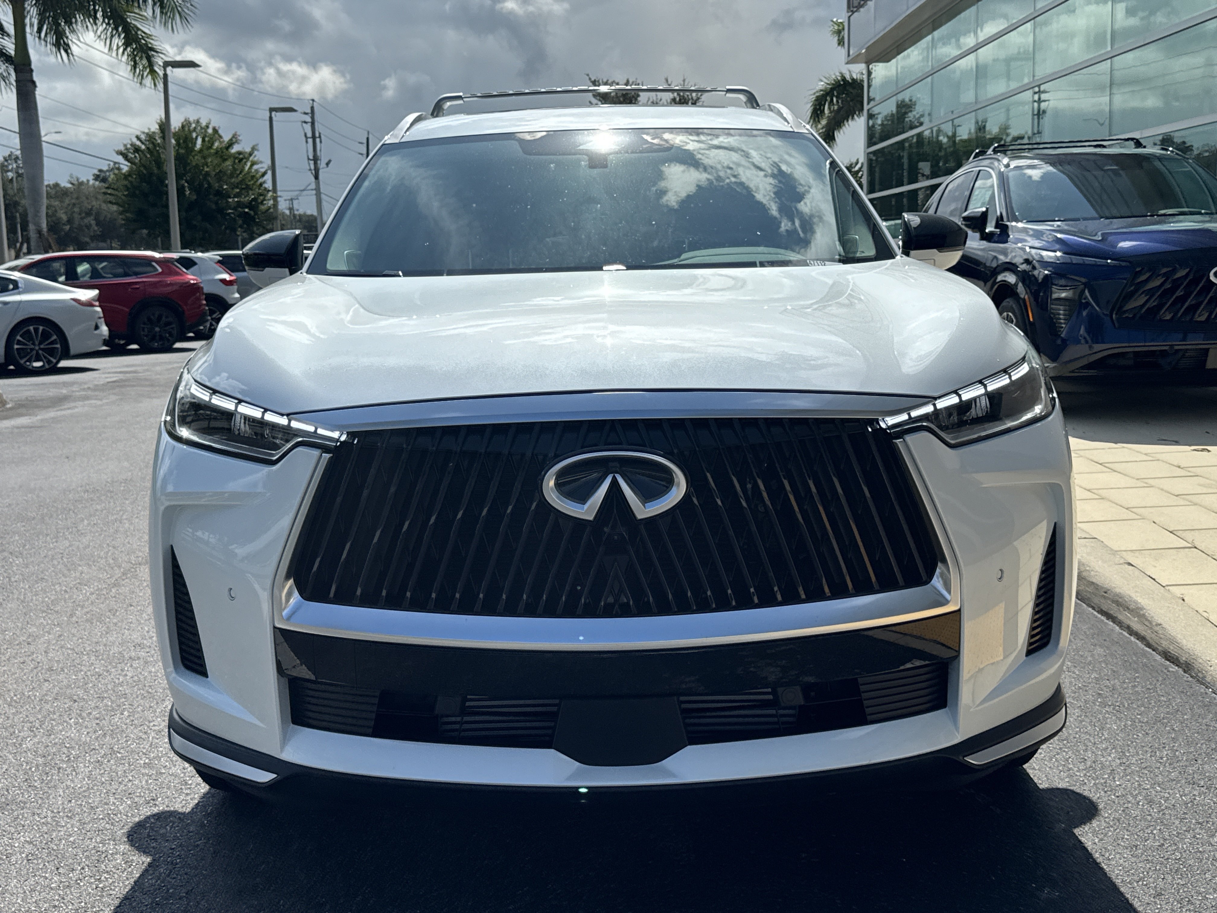 New 2027 INFINITI QX60 LUXE SUV