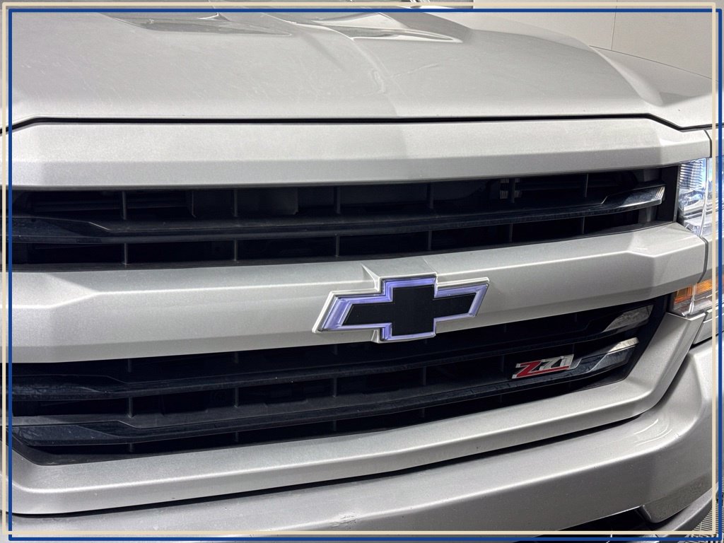 Used 2018 Chevrolet Silverado 1500 LT Truck Crew Cab