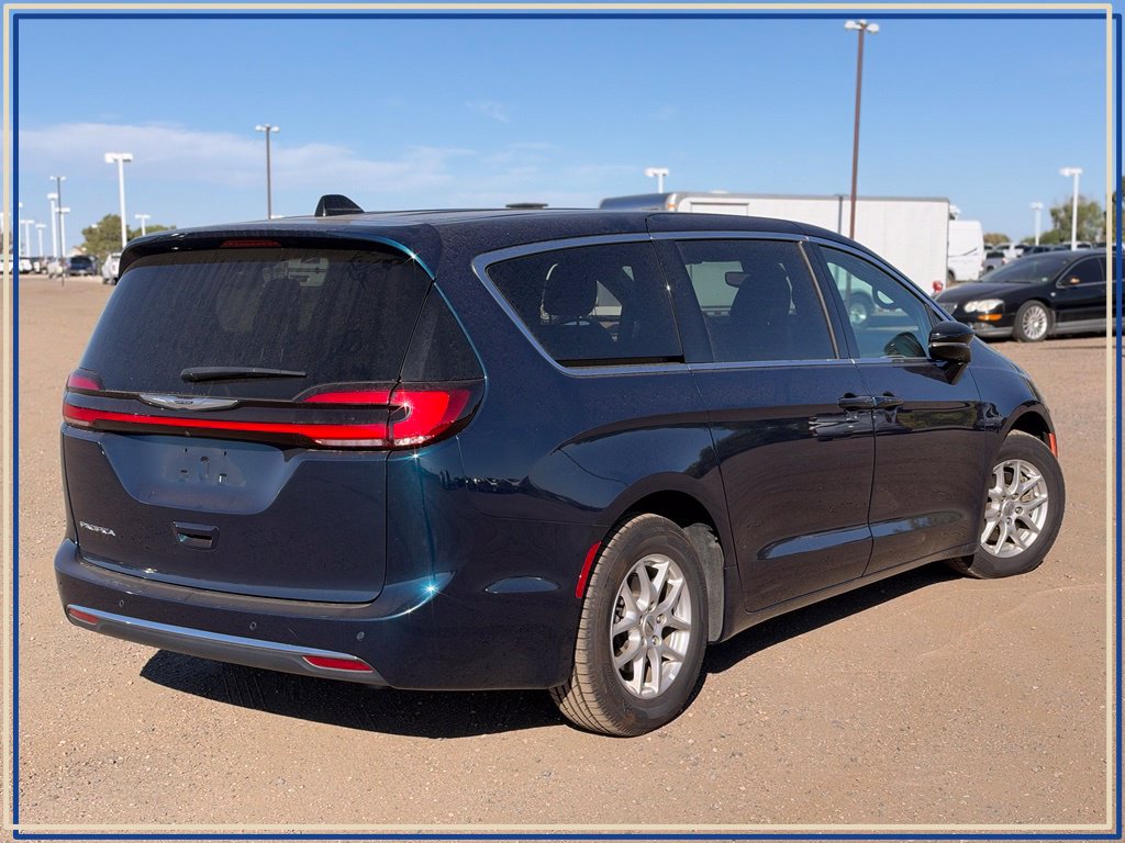 Certified 2025 Chrysler Pacifica Select Van Passenger Van