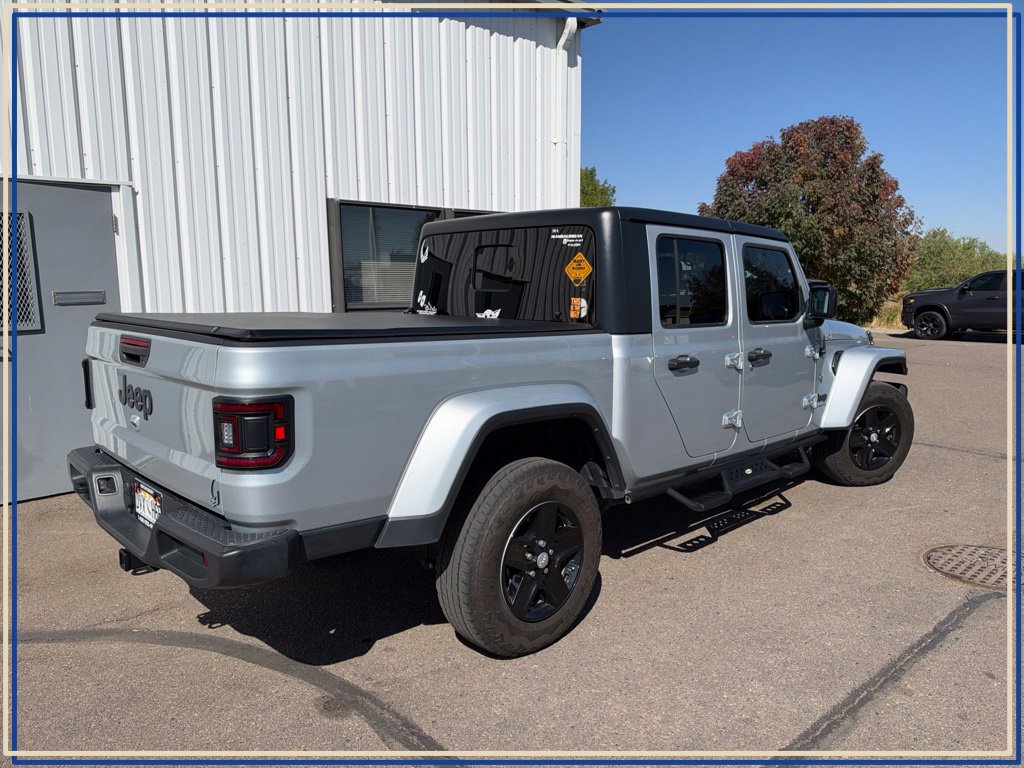 Used 2023 Jeep Gladiator Sport Truck Crew Cab