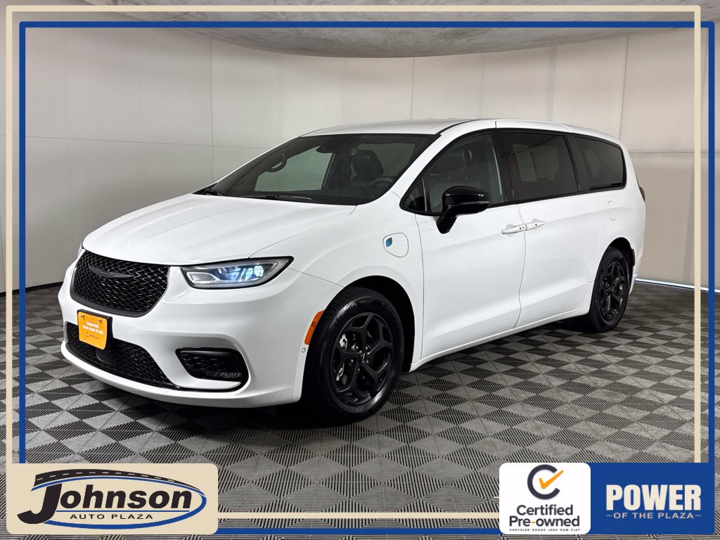 2024 Chrysler Pacifica PHEV Select