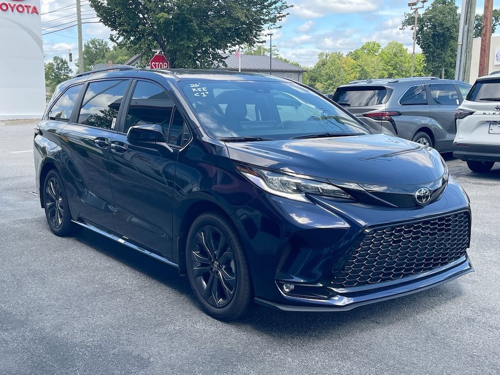 Used 2026 Toyota Sienna XSE 7 Passenger Van Passenger Van