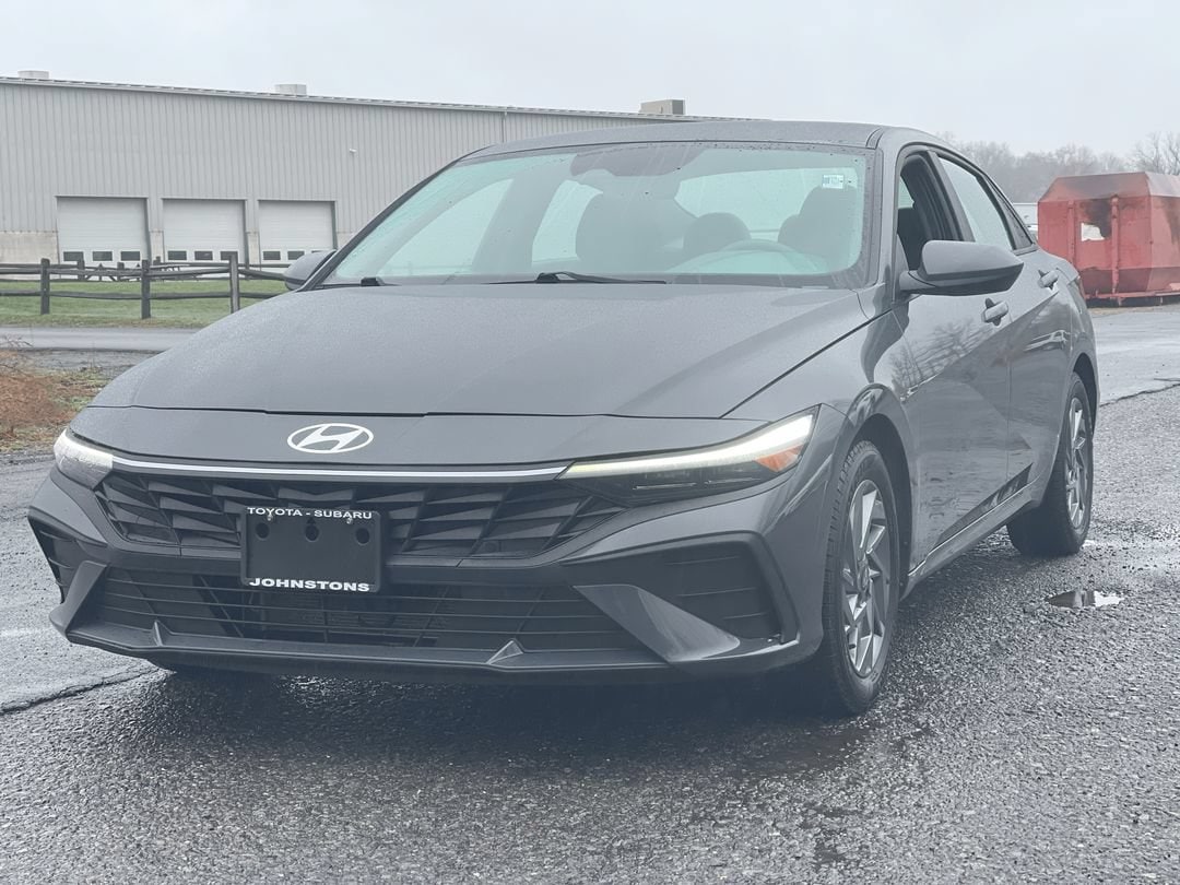 2024 Hyundai Elantra Blue - Photo 13