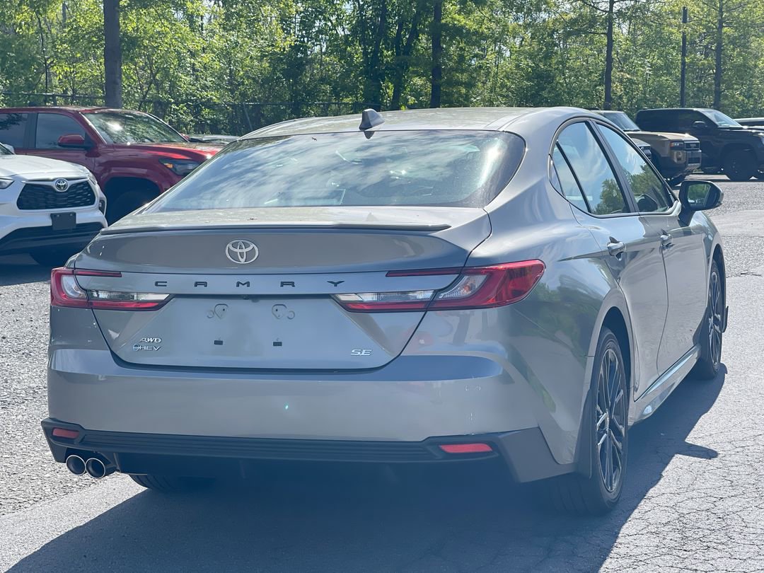 2026 Toyota Camry SE - Photo 14