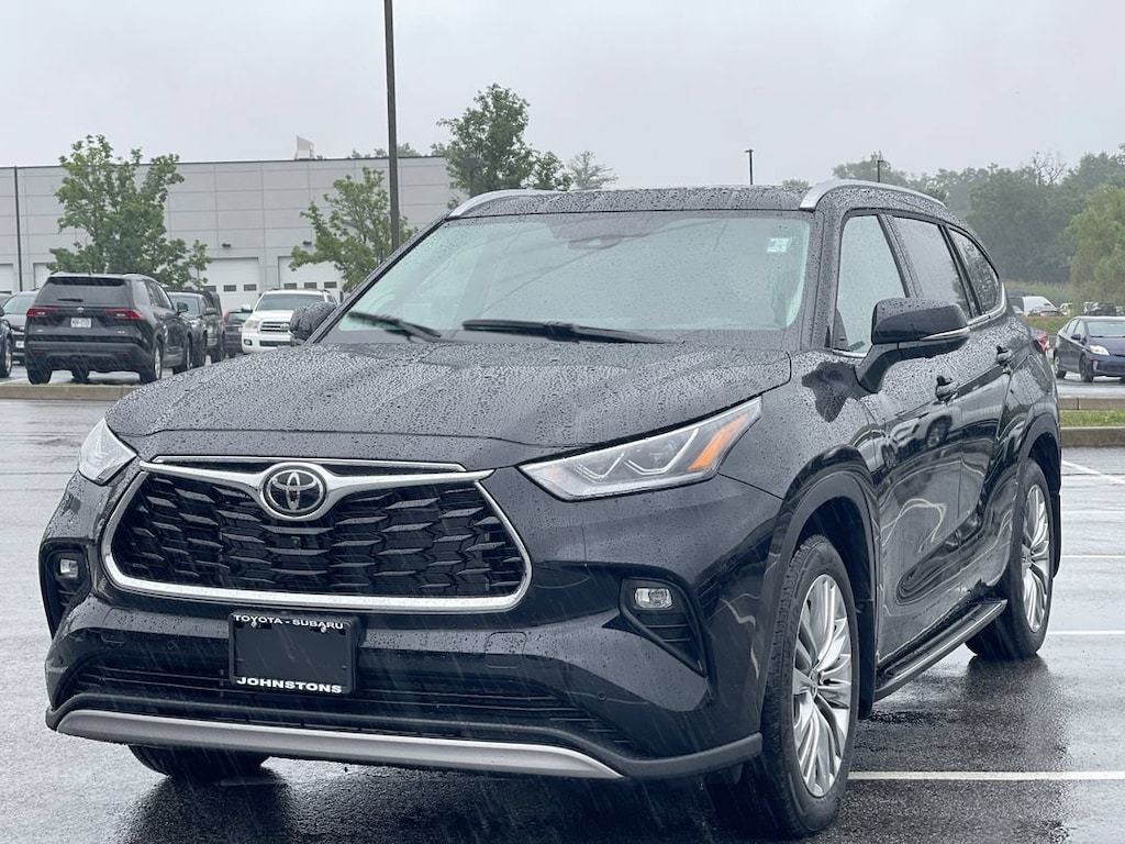Used 2026 Toyota Highlander Platinum SUV