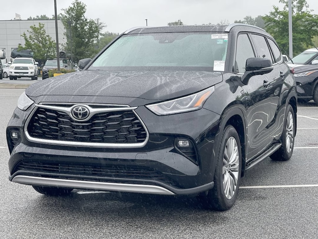 Used 2026 Toyota Highlander Platinum SUV