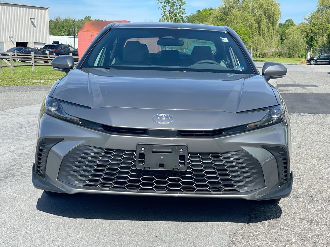 2026 Toyota Camry SE - Photo 11