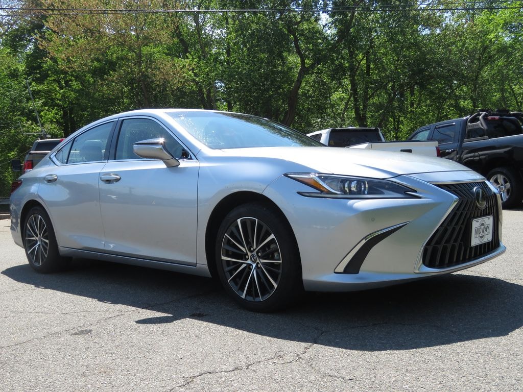 Used 2024 Lexus ES 350 Sedan