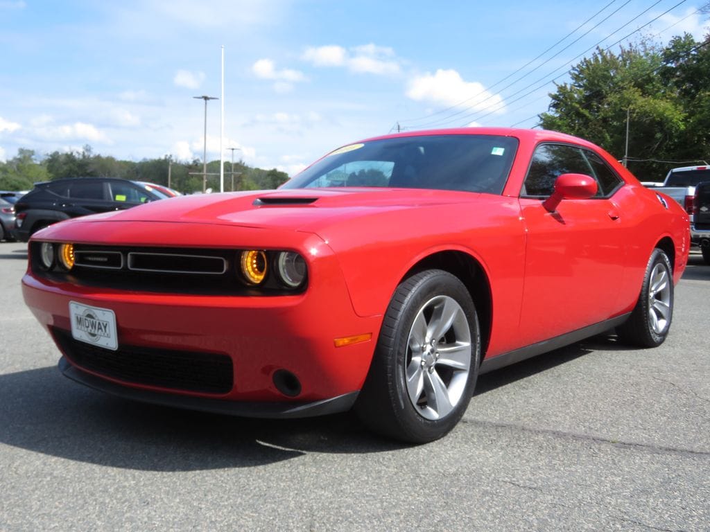 Used 2016 Dodge Challenger SXT Coupe