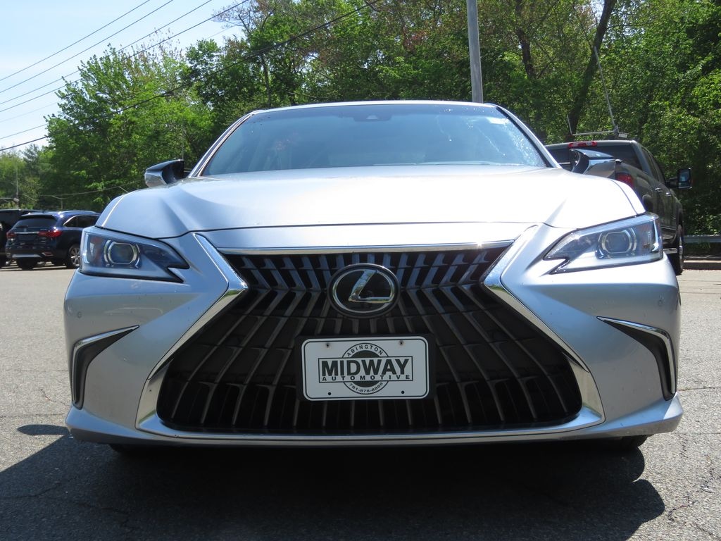 Used 2024 Lexus ES 350 Sedan