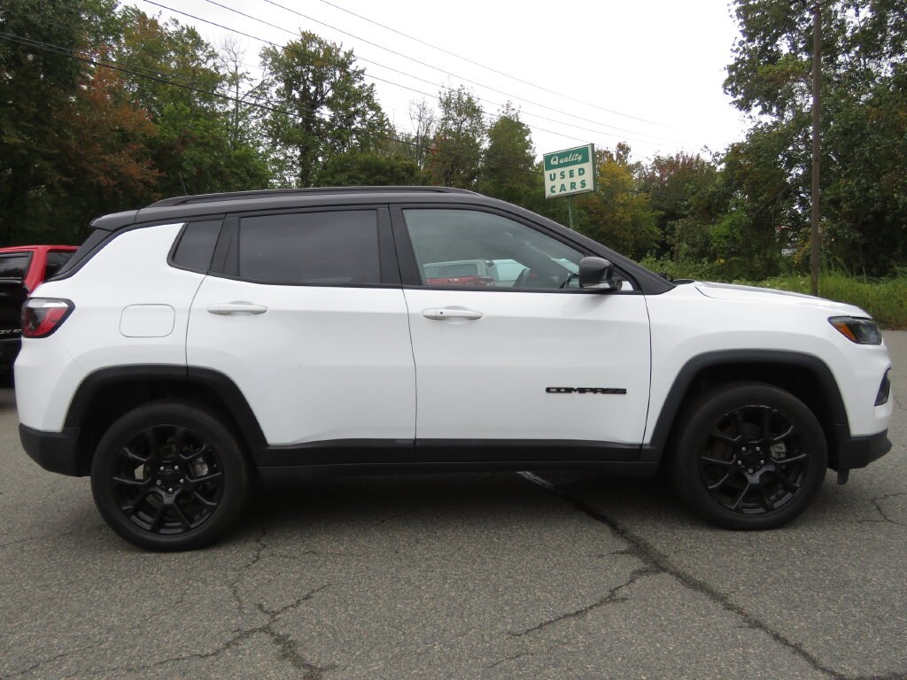 Used 2022 Jeep Compass Latitude SUV