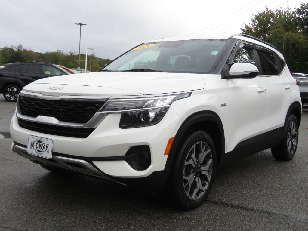 2022 Kia Seltos EX