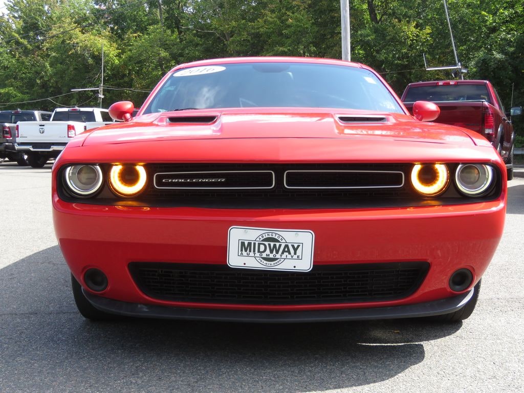 Used 2016 Dodge Challenger SXT Coupe