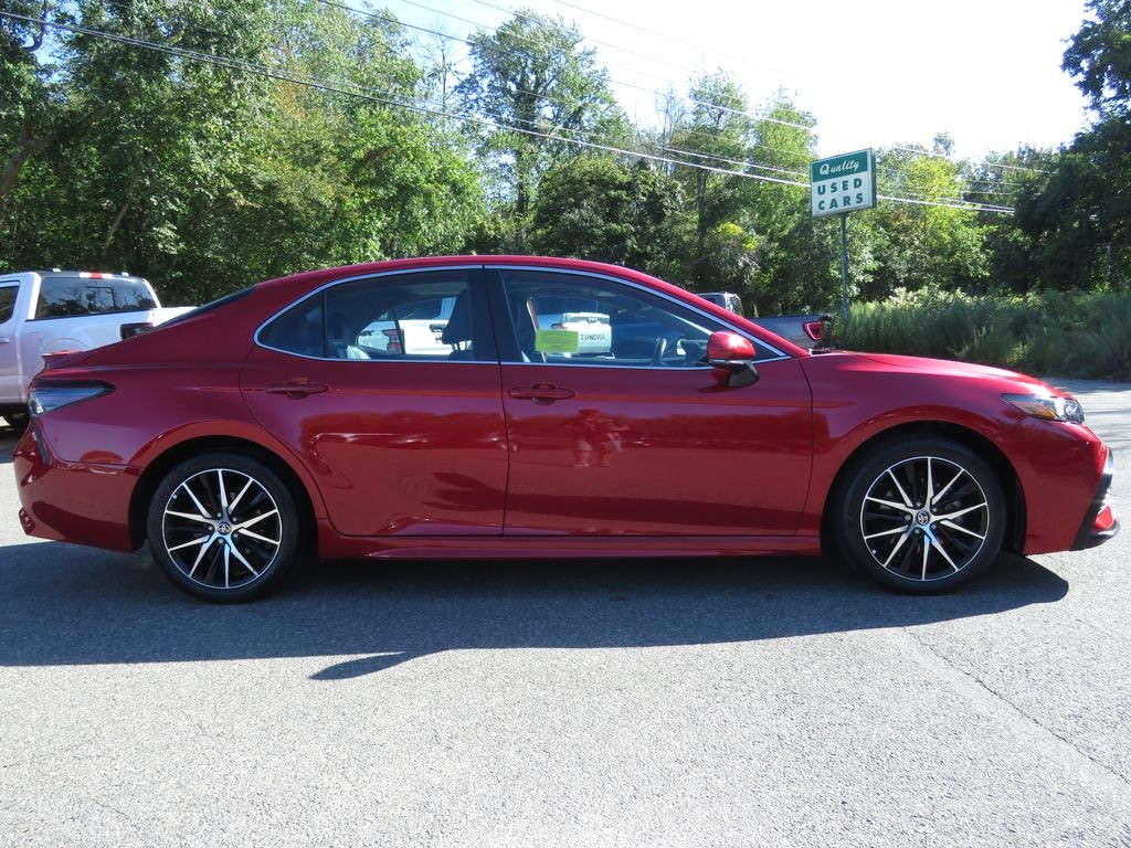 Used 2024 Toyota Camry SE Sedan