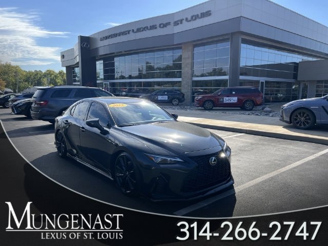 2025 Lexus IS