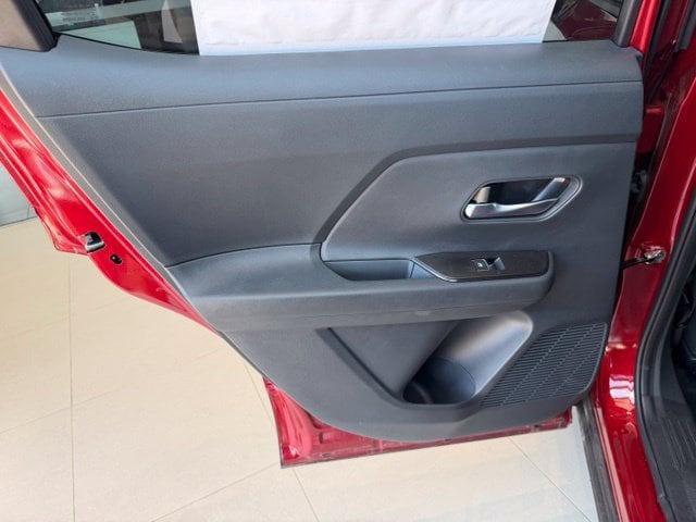 2026 Nissan KICKS SR - Photo 12