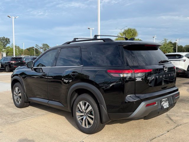 New 2026 Nissan Pathfinder SL SUV