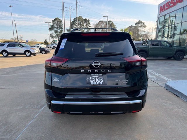 2026 Nissan Rogue Platinum - Photo 4
