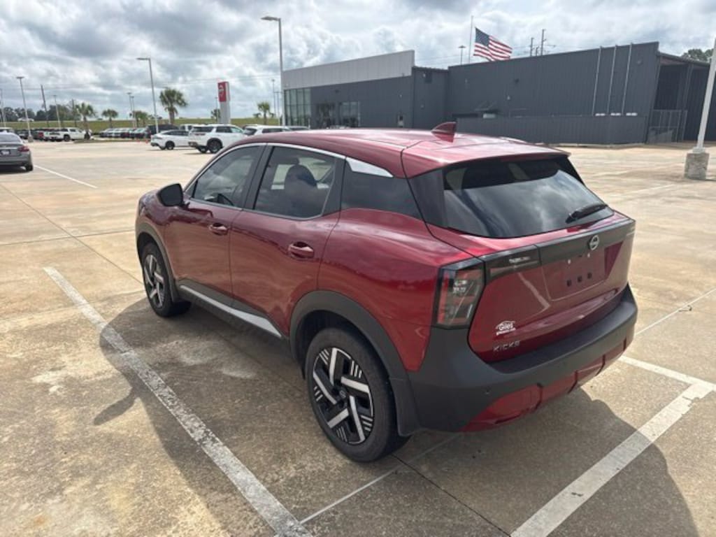 Used 2025 Nissan Kicks SV SUV