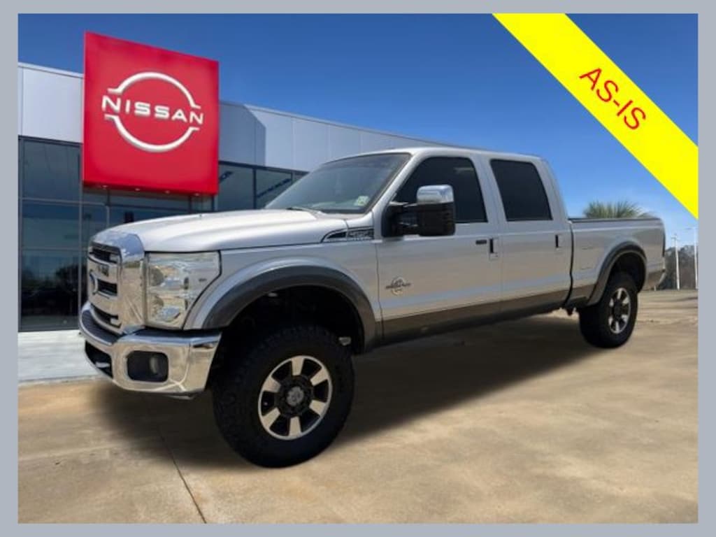 Used 2015 Ford F-250SD Lariat Truck Crew Cab